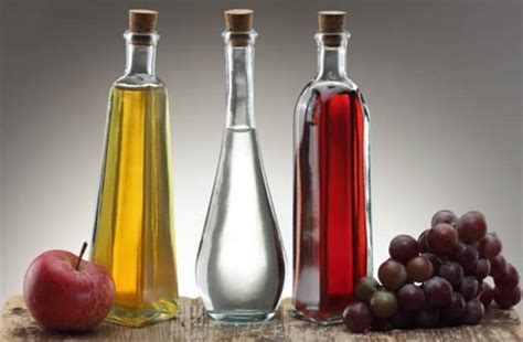 best-non-alcoholic-substitutes-for-red-wine-both image