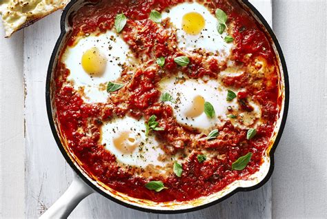 italian-baked-eggs-with-tomato-sauce-real-simple image
