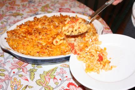 macaroni-cheese-and-tomatoes-tasty-kitchen image