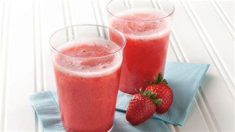 strawberry-hard-lemonade-slush image