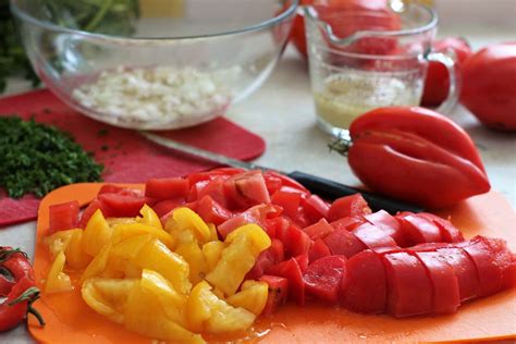 german-tomato-salad-simple-fresh-zesty-kitchen-frau image