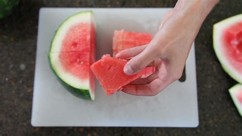 how-to-cut-watermelon-tips-and-tricks-today image