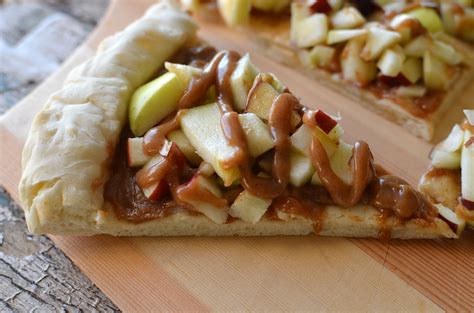 apple-almond-dessert-pizza-recipe-super-healthy image