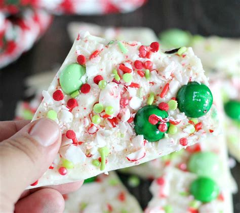 holiday-peppermint-bark-the-chunky-chef image