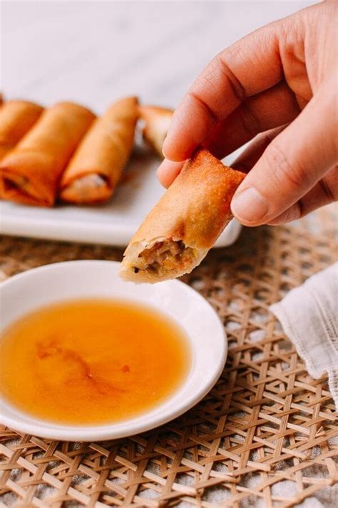 shanghai-style-spring-rolls-a-family-recipe-the-woks-of-life image
