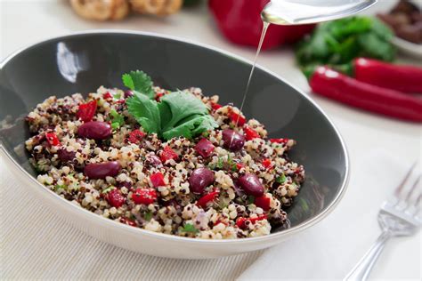 spicy-quinoa-salad-pepperscale image
