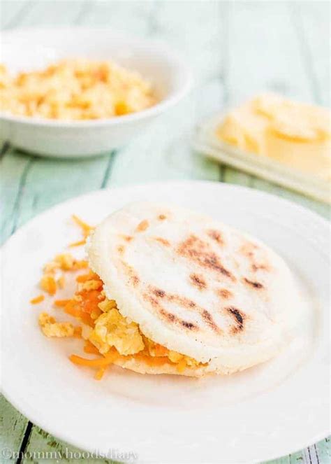 how-to-make-venezuelan-arepas-mommys-home image