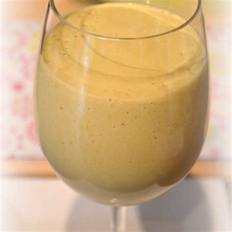 sweet-punch-romaine-lettuce-smoothie-green image
