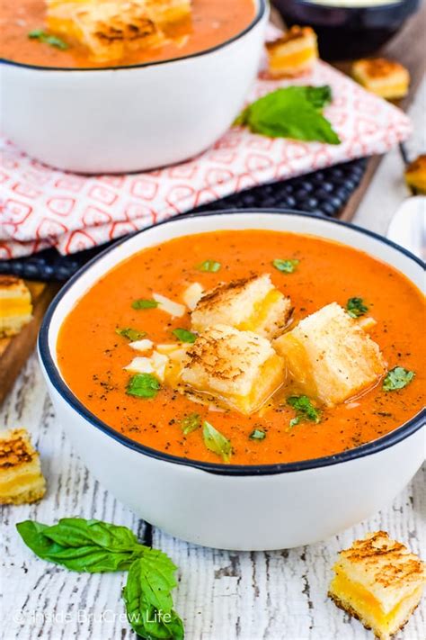 best-creamy-tomato-soup-recipe-30-minutes-inside image