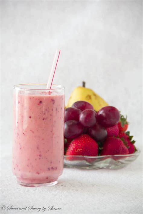 strawberry-pear-smoothie-sweet-savory image
