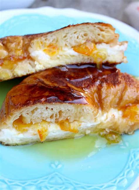 orange-marmalade-cream-cheese-croissant image