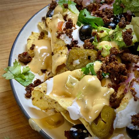 how-to-make-chorizo-and-melted-cheese-nachos image