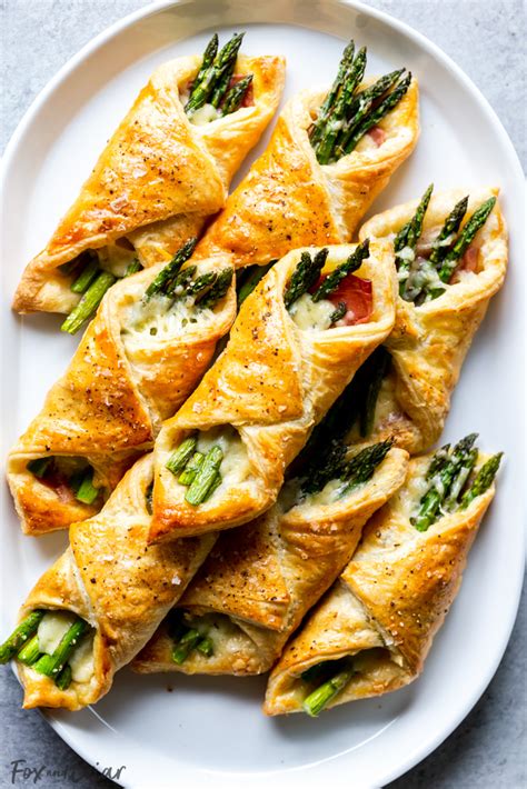 prosciutto-asparagus-puff-pastry-bundles-appetizer image