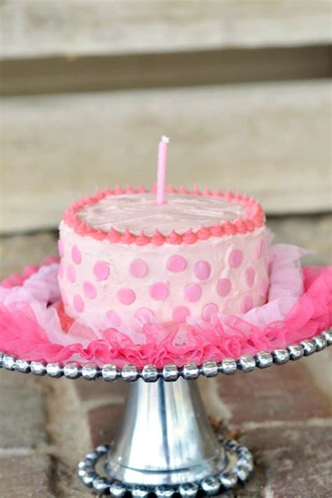 first-birthday-smash-cake-the-bakermama image