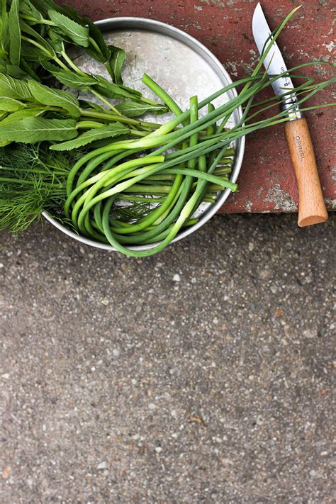white-bean-pea-salad-with-spring-herb-pistou image