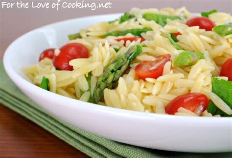 lemon-orzo-salad-with-asparagus-and-tomatoes-for-the image