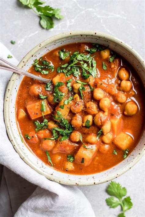 easy-moroccan-chickpea-stew-vegan-choosing-chia image