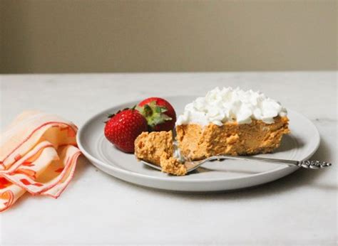 a-quick-easy-pumpkin-cheesecake-recipe-eat image