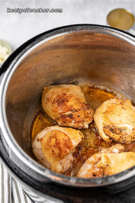 instant-pot-creamy-garlic-chicken-recipeteacher image