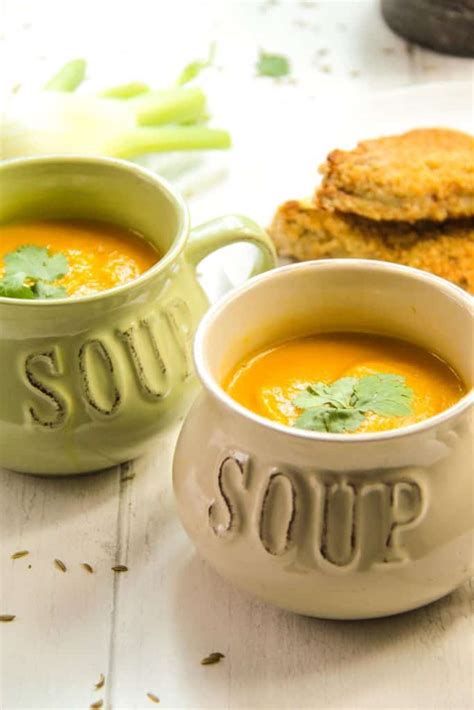carrot-and-fennel-soup-recipe-globe-scoffers image