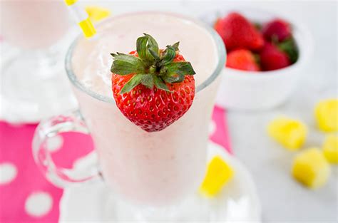 protein-packed-strawberry-pineapple-smoothie-on-the-go image