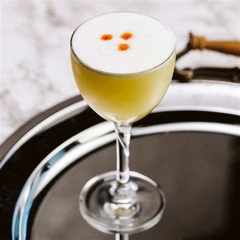 pisco-sour-cocktail-recipe-liquorcom image
