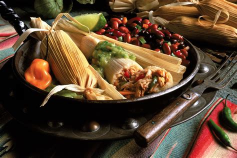 green-chile-and-chicken-pollo-verde-tamales image