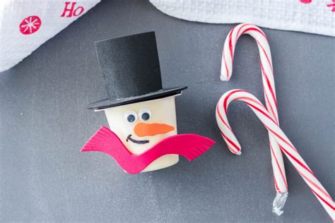 quick-party-idea-snowman-pudding-cups image