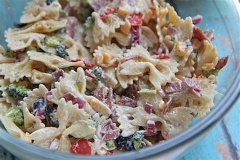 bacon-cheddar-ranch-pasta-salad-recipe-divas-can image