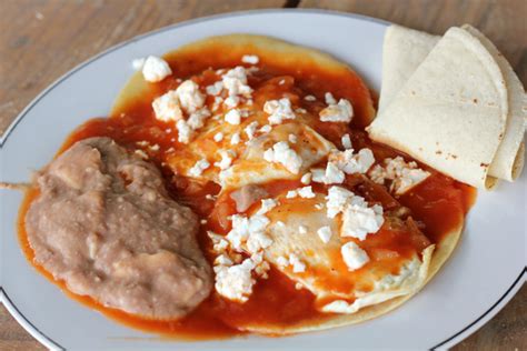 mexican-huevos-rancheros-a-heartwarming-breakfast image
