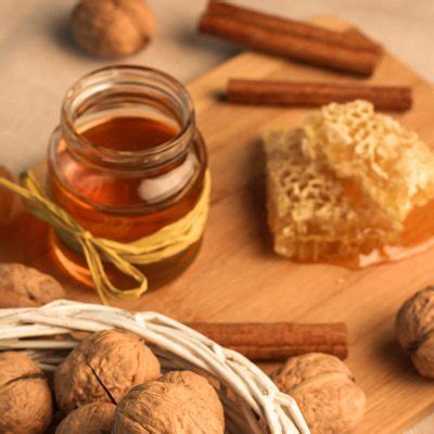 honey-roasted-nut-mix-flannerys image