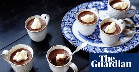 how-to-make-a-proper-old-school-chocolate-mousse-food-the image
