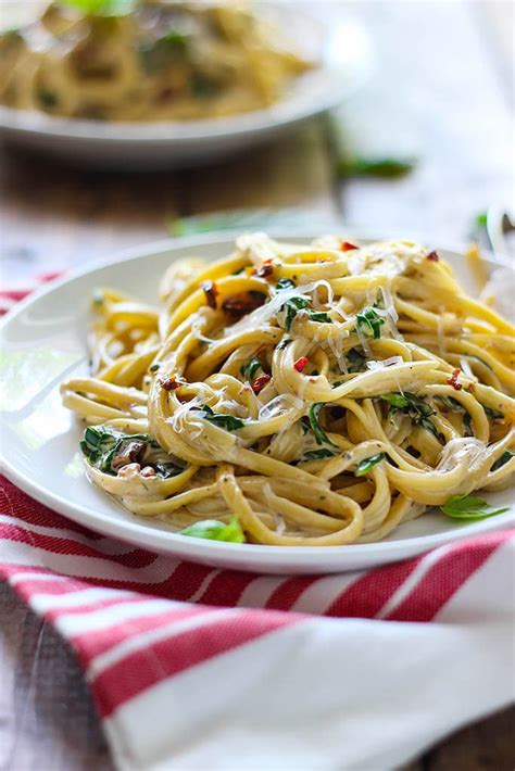 creamy-sun-dried-tomato-and-spinach-pasta-the image