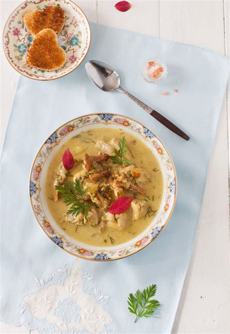 turkey-soup-with-mushrooms-cooking-melangery image