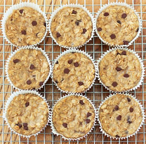 breakfast-oatmeal-cupcakes-to-go-chocolate-covered image