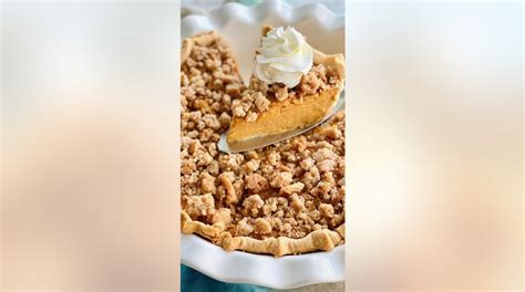 this-snickerdoodle-pumpkin-pie-recipe-is-a-delicious image