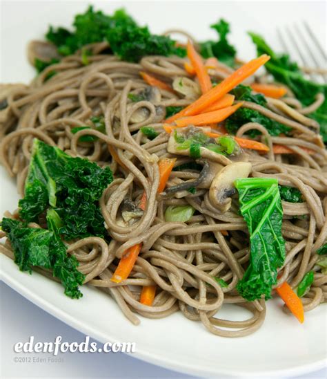 eden-foods-eden-recipes-buckwheat-noodle-stir-fry image