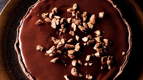 chocolate-on-chocolate-tart-with-maple-almonds image