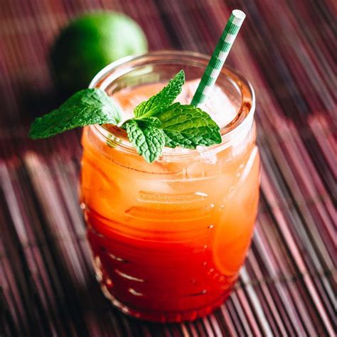 planters-punch-cocktail-recipe-liquorcom image