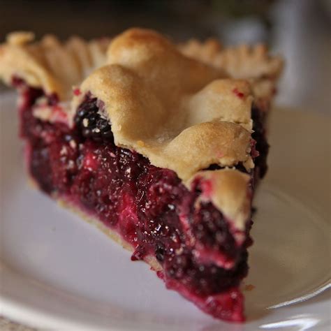blackberry-pie image