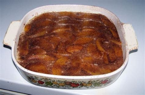 no-butter-low-calorie-peach-cobbler-cake image