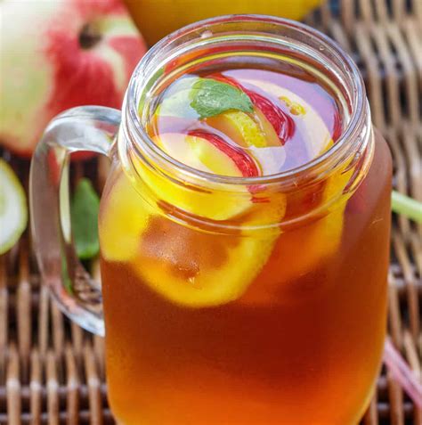 how-to-make-simple-fresh-homemade-peach-tea image