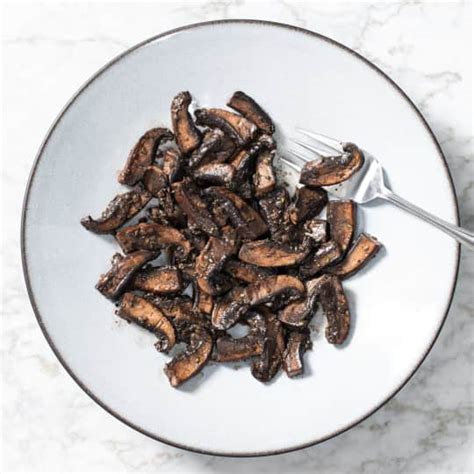 sauted-mushrooms-with-red-wine-and-rosemary image