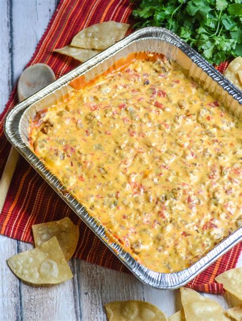 smoked-queso-dip-4-sons-r-us image