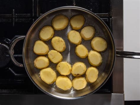 pommes-de-terre-fondantes-fondant-potatoes image