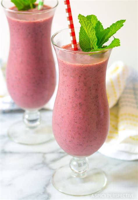 strawberry-chocolate-mint-smoothies-a-spicy image