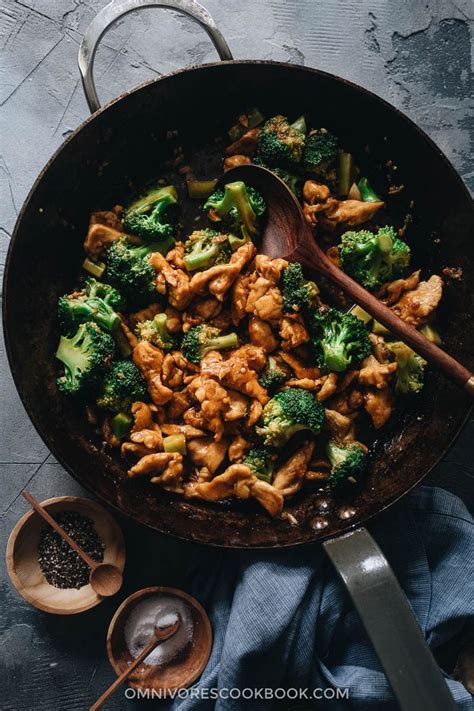 chicken-and-broccoli-chinese-takeout-style image