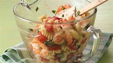 warm-italian-shrimp-salad-recipe-pillsburycom image