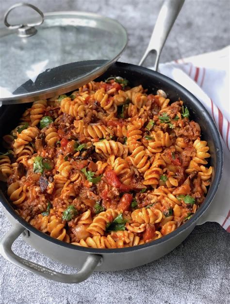 vegan-beefy-pasta-skillet-the-vegan-atlas image