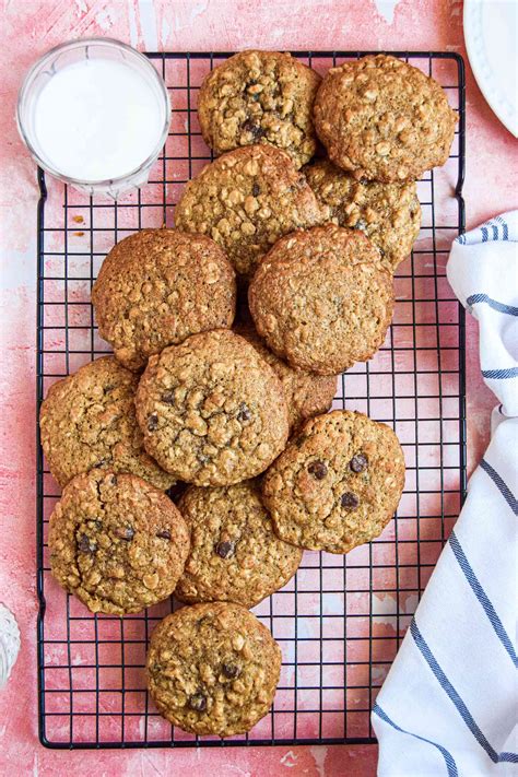 oatmeal-banana-cookies-recipe-simplyrecipescom image